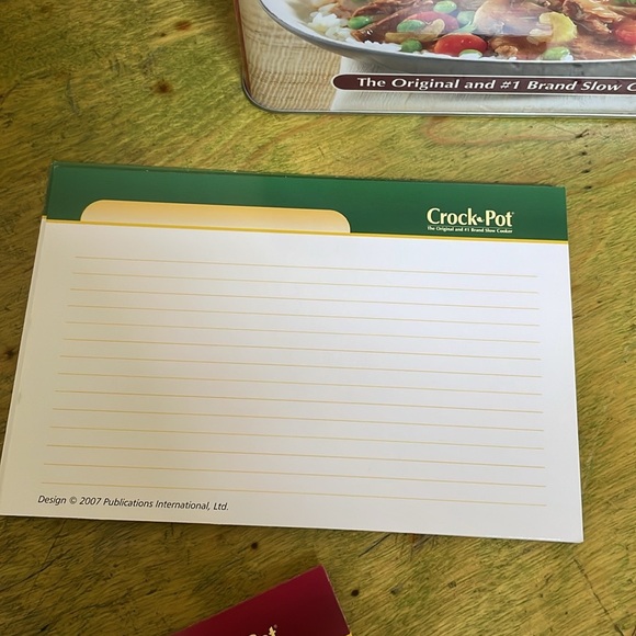 CROCK POT RECIPES + TIN - Picture 8 of 9